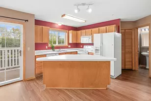 630 Knights Bridge Rd, New Brighton, MN 55112 - Photo 11