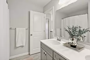 4459 Benjamin Ct, Woodbury, MN 55129 - Photo 39