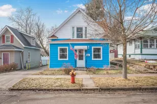543 Gotzian St, Saint Paul, MN 55106 - Photo 1