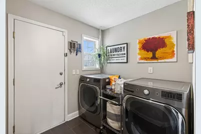 392 Pendryn Hill Curve, Woodbury, MN 55125 - Photo 41