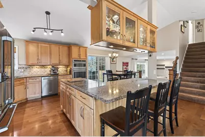 392 Pendryn Hill Curve, Woodbury, MN 55125 - Photo 15