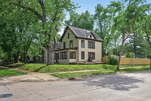 2900 30th Ave S, Minneapolis, MN 55406 - Photo 3