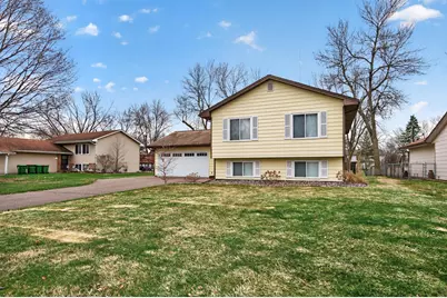 3326 116th Lane NW, Coon Rapids, MN 55433 - Photo 3