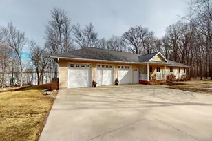 64562 270th St, Alden, MN 56009 - Photo 55