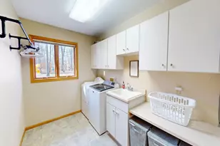 64562 270th St, Alden, MN 56009 - Photo 17