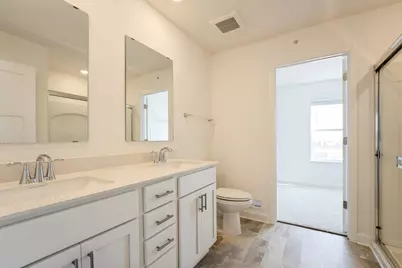 5325 Long Pointe Pass, Woodbury, MN 55129 - Photo 13