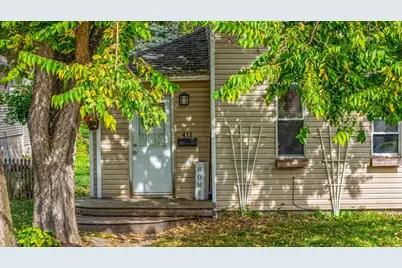 411 Oak Avenue SE, Montgomery, MN 56069 - Photo 1