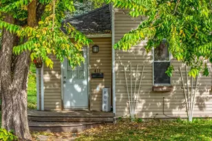 411 Oak Ave SE, Montgomery, MN 56069 - Photo 1