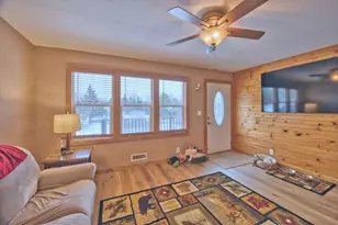 802 3rd St NW, Chisholm, MN 55719 - Photo 3