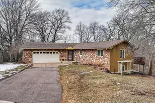 609 Manor Ct, Altoona, WI 54720 - Photo 33