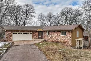 609 Manor Ct, Altoona, WI 54720 - Photo 1