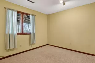 609 Manor Ct, Altoona, WI 54720 - Photo 25