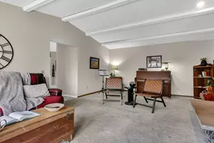 609 Manor Ct, Altoona, WI 54720 - Photo 11