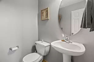 1666 Village Trail E, Maplewood, MN 55109 - Photo 13