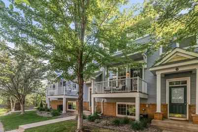1666 Village Trail E #6, Maplewood, MN 55109 - Photo 3