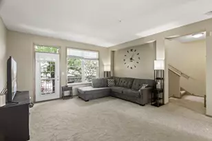 1666 Village Trail E, Maplewood, MN 55109 - Photo 5