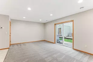 6372 13th St N, Oakdale, MN 55128 - Photo 7