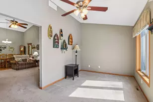 7887 Barrymore Ln, Woodbury, MN 55125 - Photo 9