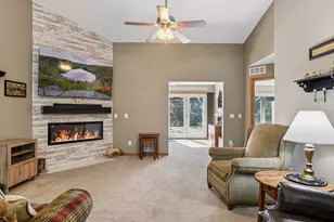 7887 Barrymore Ln, Woodbury, MN 55125 - Photo 5