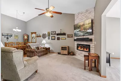 7887 Barrymore Lane, Woodbury, MN 55125 - Photo 3