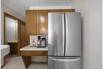 2611 Concord Way, Mendota Heights, MN 55120 - Photo 5