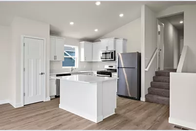 608 Redwood Loop N, Cambridge, MN 55008 - Photo 5