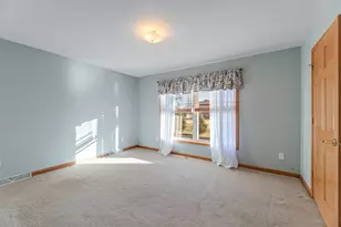 205 Park Dr, Lewiston, MN 55952 - Photo 9