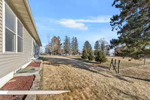 205 Park Dr, Lewiston, MN 55952 - Photo 23