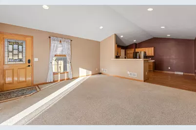 205 Park Drive, Lewiston, MN 55952 - Photo 3