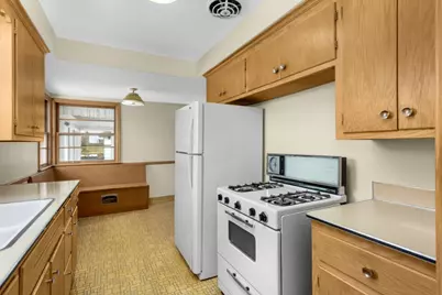 7501 Clinton Avenue, Richfield, MN 55423 - Photo 9