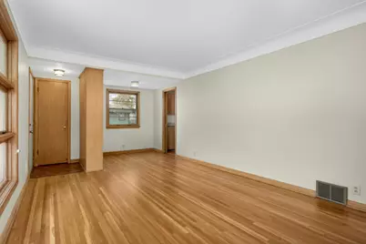 7501 Clinton Avenue, Richfield, MN 55423 - Photo 5