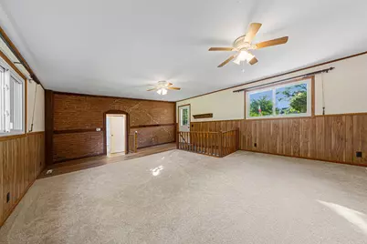 219 Davis Street, Le Sueur, MN 56058 - Photo 5