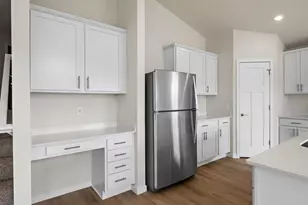 605 Redwood Loop N, Cambridge, MN 55008 - Photo 9