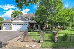 723 36th St W, Hastings, MN 55033 - Photo 1