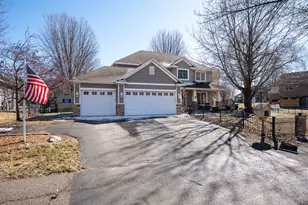 723 36th St W, Hastings, MN 55033 - Photo 3