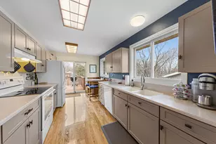 1114 Maple Street S, Northfield, MN 55057 - Photo 11