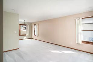 348 Regent Dr, La Crescent, MN 55947 - Photo 7