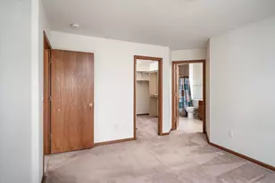 348 Regent Dr, La Crescent, MN 55947 - Photo 9