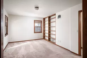 348 Regent Dr, La Crescent, MN 55947 - Photo 13