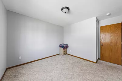 526 Beaver Street E, Belle Plaine, MN 56011 - Photo 17