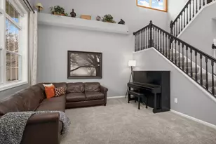 3136 N View Ln, Woodbury, MN 55125 - Photo 5