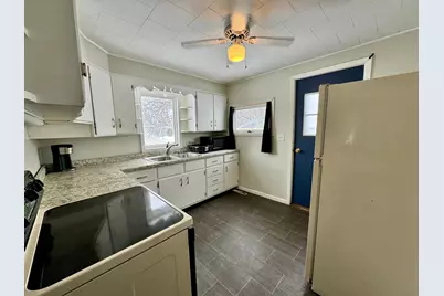 810 2nd Street NE, Roseau, MN 56751 - Photo 5