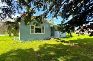 810 2nd St NE, Roseau, MN 56751 - Photo 15