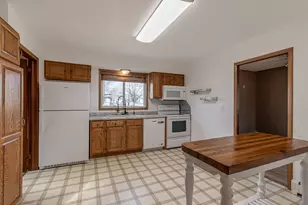 205 Park St N, Fairfax, MN 55332 - Photo 11