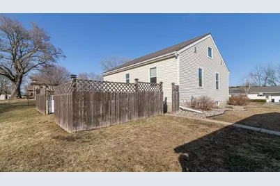 205 Park Street N, Fairfax, MN 55332 - Photo 27