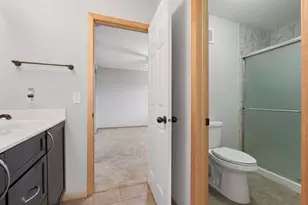 15376 Plumstone Dr, Eden Prairie, MN 55347 - Photo 37