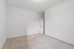 15376 Plumstone Dr, Eden Prairie, MN 55347 - Photo 13