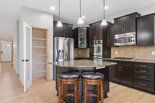 15376 Plumstone Dr, Eden Prairie, MN 55347 - Photo 23