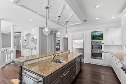 18355 Nicklaus Way, Eden Prairie, MN 55347 - Photo 15