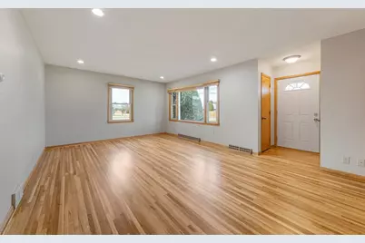 2335 4th Street NW, Faribault, MN 55021 - Photo 3